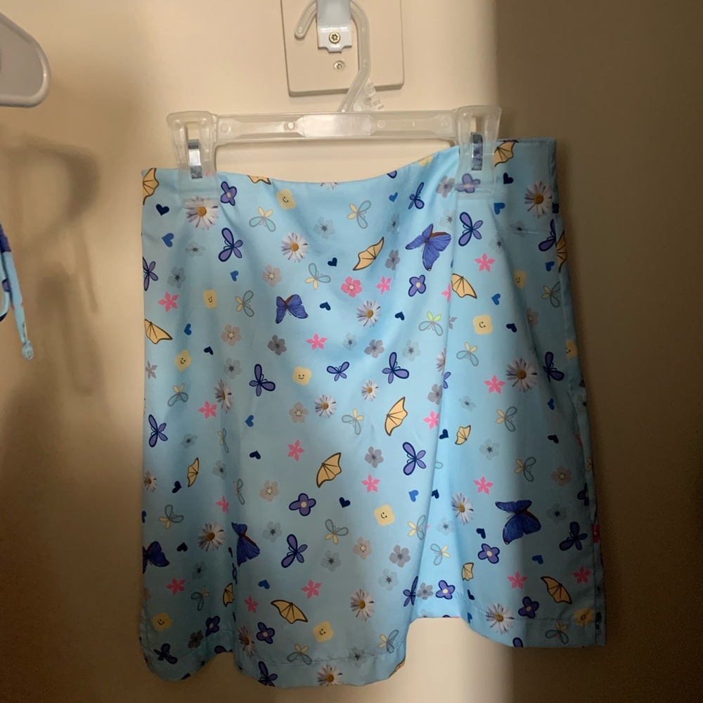 Matching butterfly set - Picture 3 of 3